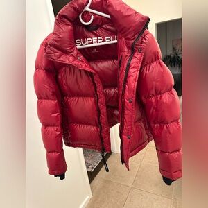 Aritzia Super Puff Shorty Jacket - RED - XSMALL